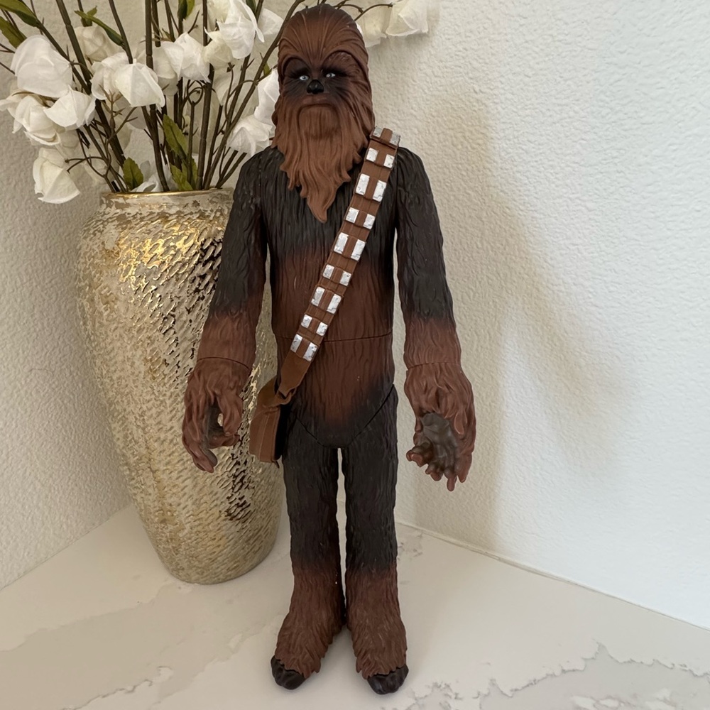 Action Figure Star Wars Chewbacca Action Figure with Bandolier 20 inch 2014